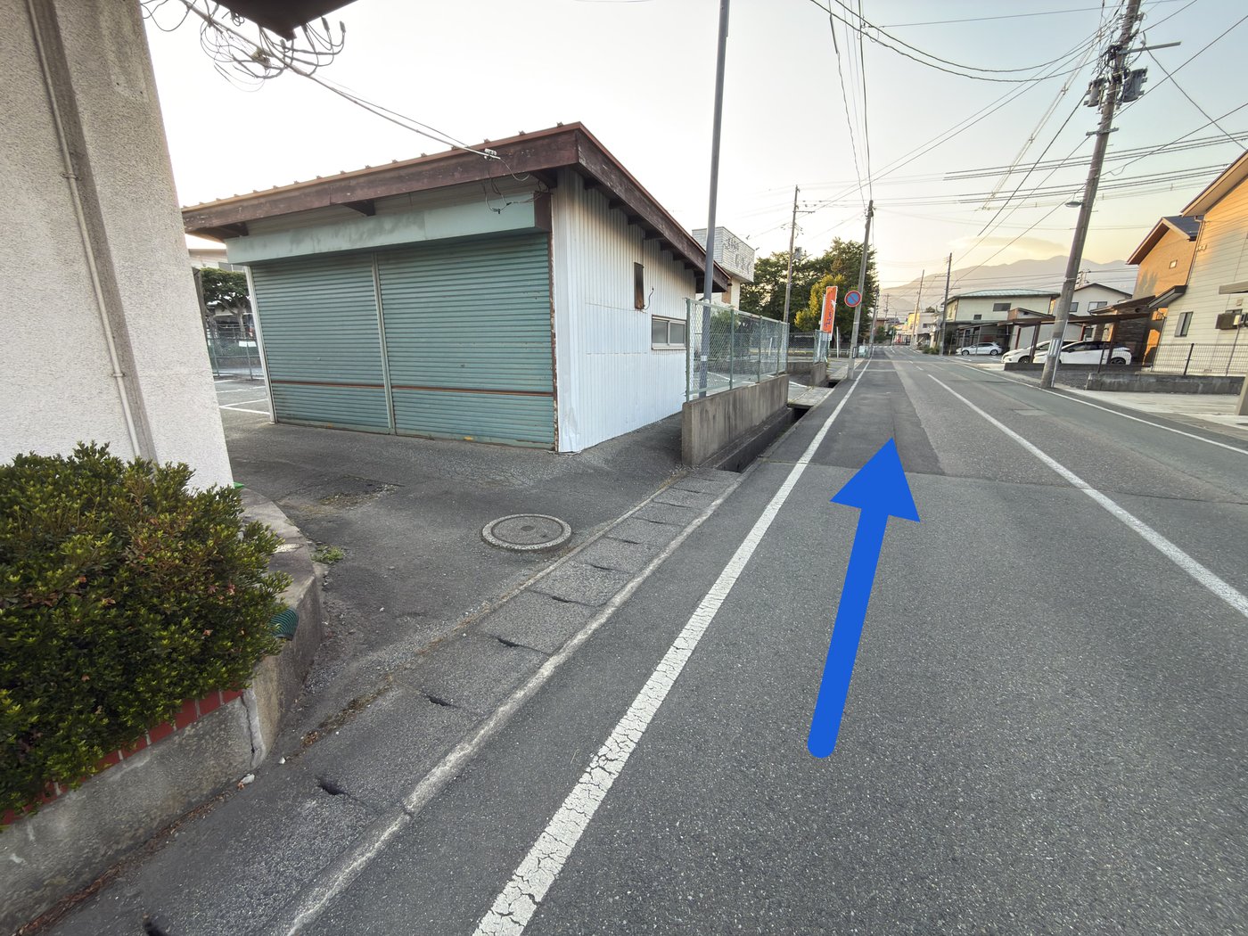そのまま直進